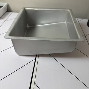 Fat Daddios Topsy Turvy Mad Dadder*8" Square Cake Pan*4" to 2.5" Opp. Sides Cook